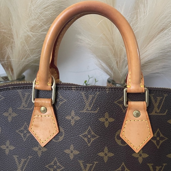 💕Louis Vuitton Alma PM monogram💕 - Picture 3 of 16